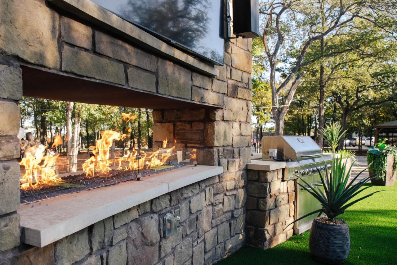 7744 Ranch Glamping Resort Austin Exterior foto