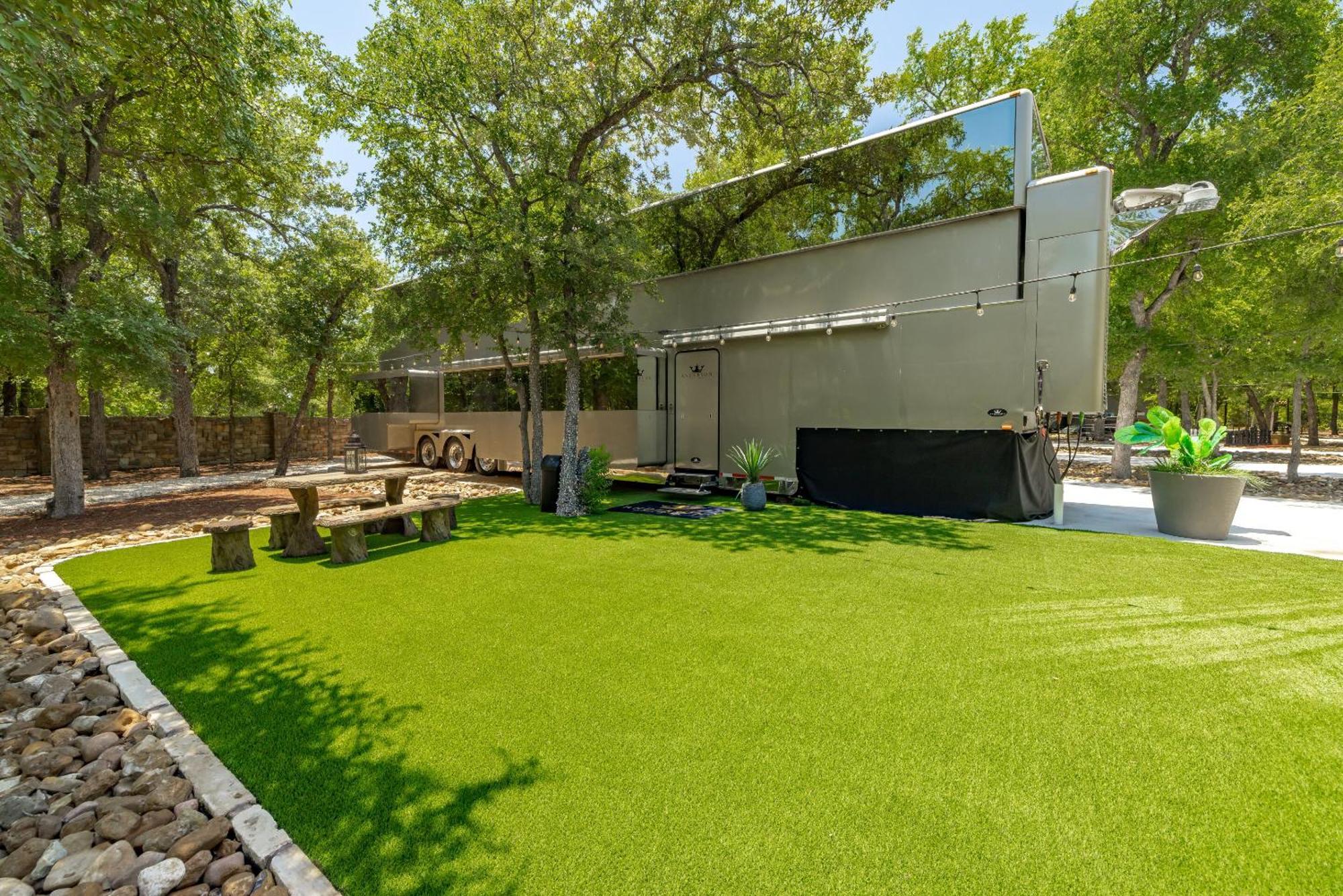 7744 Ranch Glamping Resort Austin Habitación foto