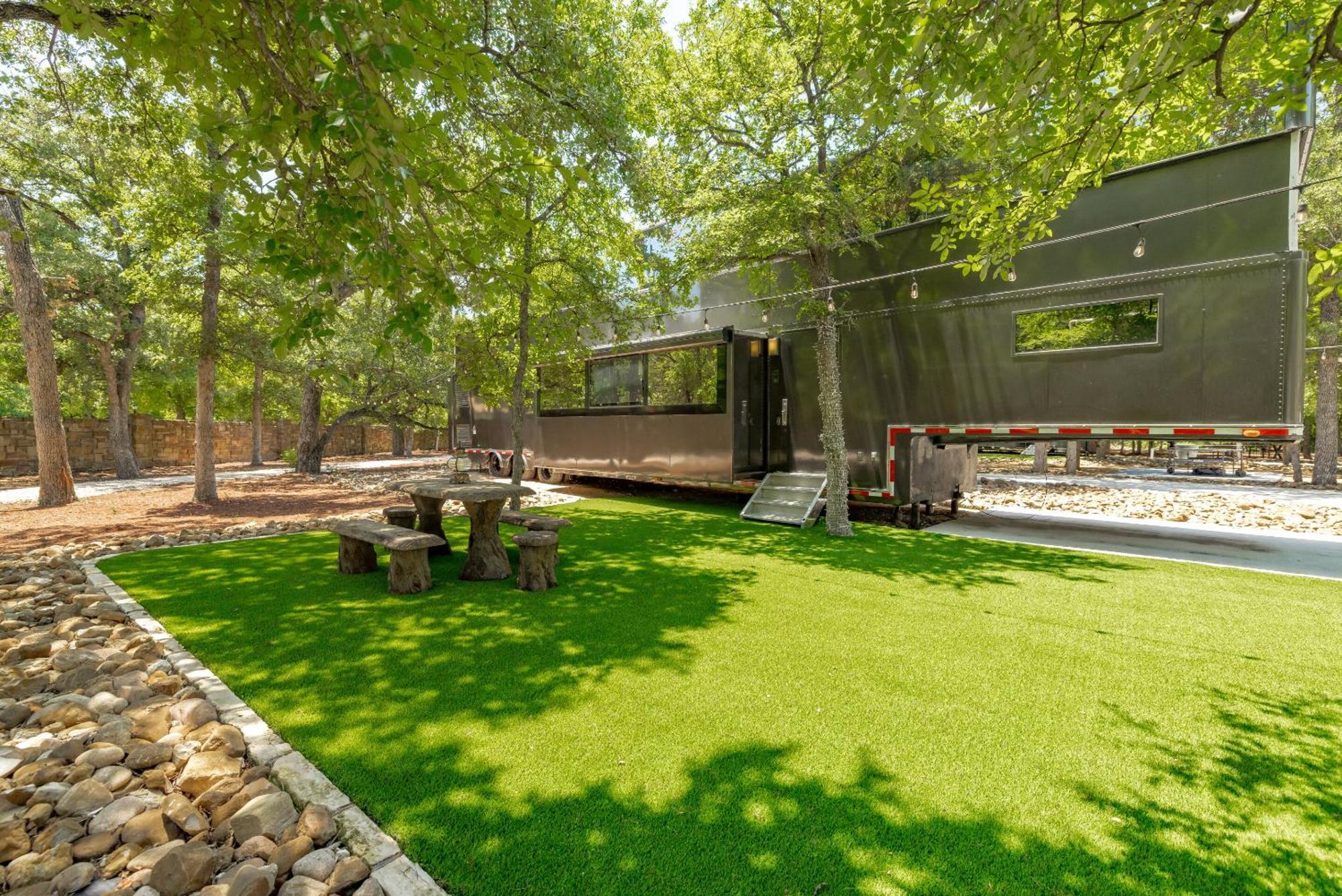 7744 Ranch Glamping Resort Austin Habitación foto